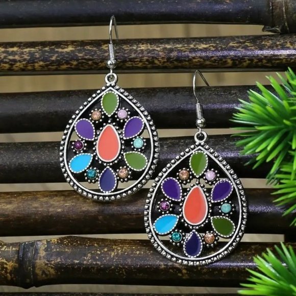 Pierced Earrings - Boho Style 5/$25 - Picture 1 of 1